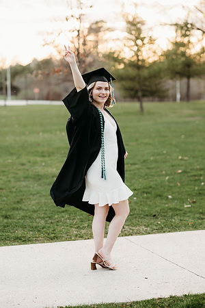 Makenna UWGB Grad '24