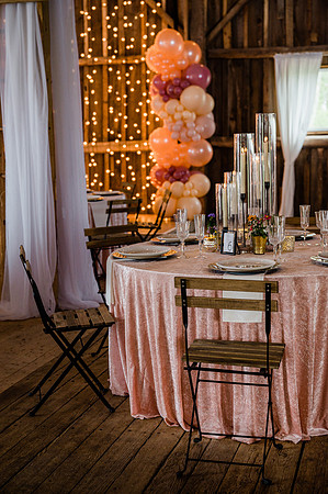 Woelfel Homestead Styled Shoot