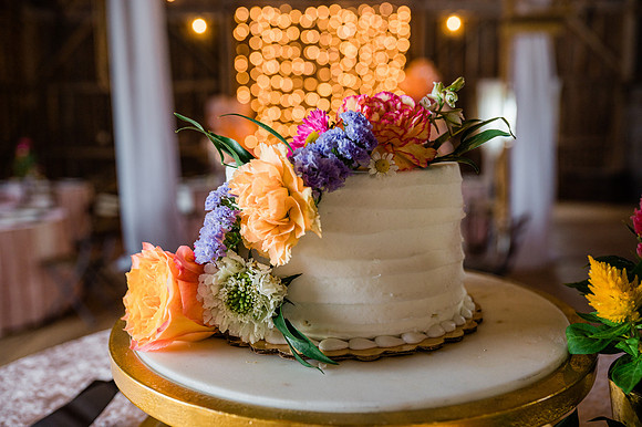 Woelfel Homestead Styled Shoot