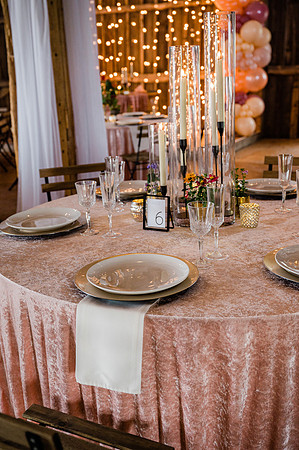 Woelfel Homestead Styled Shoot