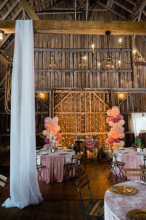 Woelfel Homestead Styled Shoot