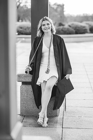 Makenna UWGB Grad '24
