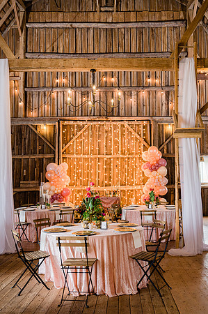 Woelfel Homestead Styled Shoot