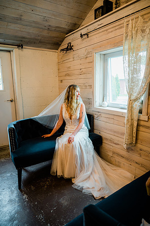 Woelfel Homestead Styled Shoot
