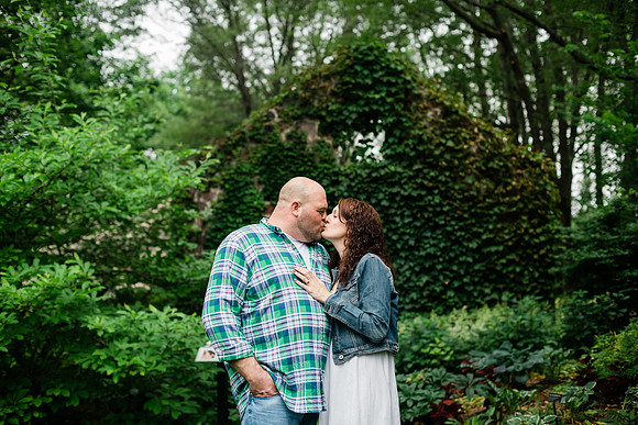 Juliet + Clint's Wisconsin engagement session took place at the Botanical Gardens of Green Bay on a gorgous July evening.