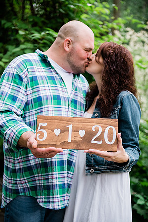 Juliet + Clint's Wisconsin engagement session took place at the Botanical Gardens of Green Bay on a gorgous July evening.