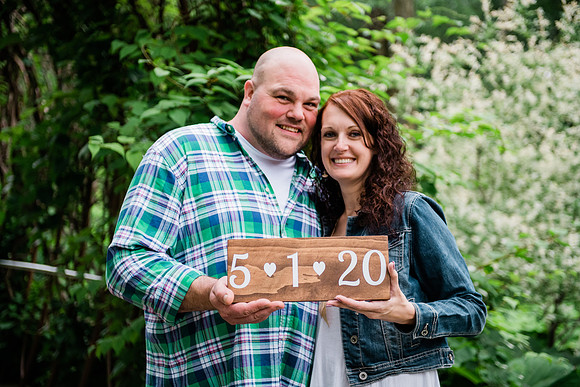 Juliet + Clint's Wisconsin engagement session took place at the Botanical Gardens of Green Bay on a gorgous July evening.
