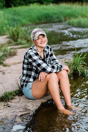 Alison Hulce Senior 2021