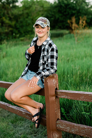 Alison Hulce Senior 2021