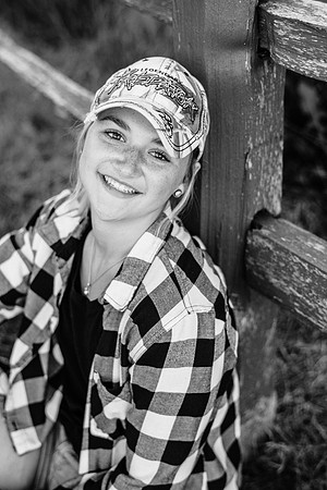 Alison Hulce Senior 2021