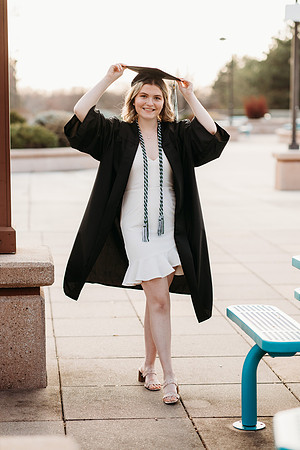 Makenna UWGB Grad '24